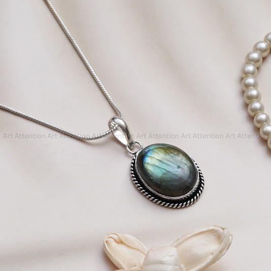 Labradorite Pendant
